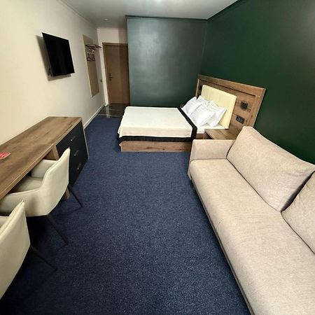 Ulpan Mini Hotel Astana Luaran gambar