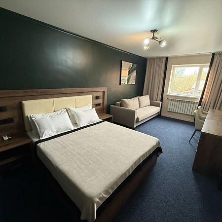 Ulpan Mini Hotel Astana Luaran gambar
