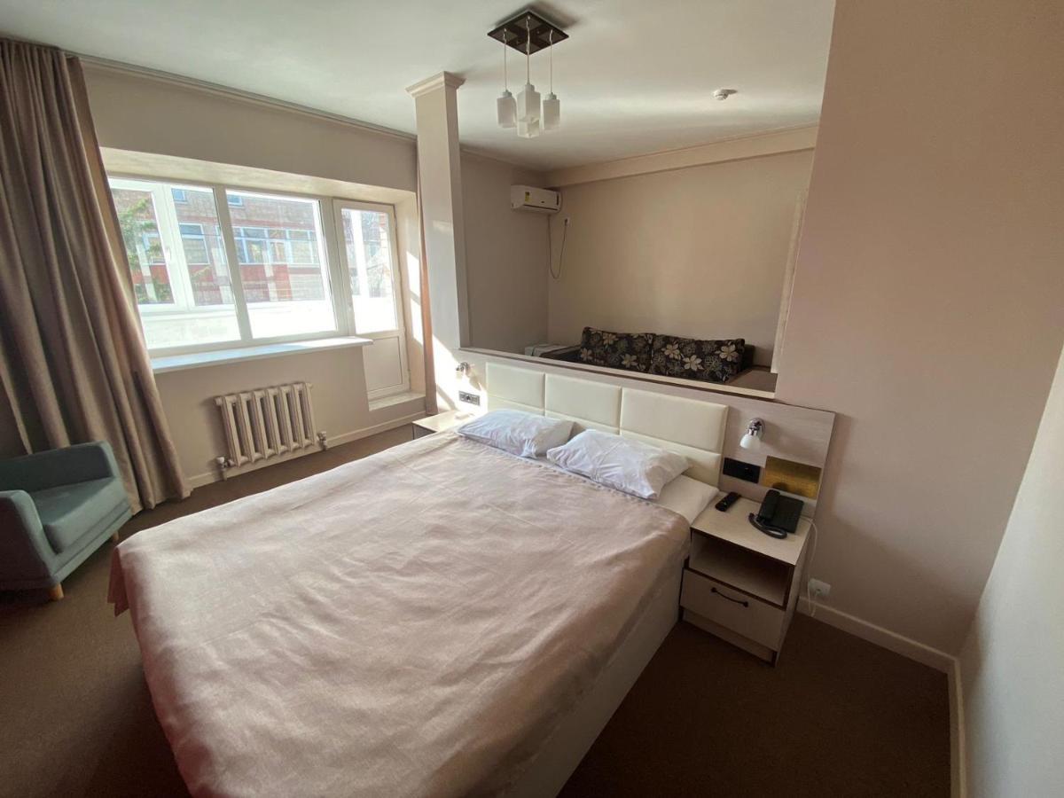 Ulpan Mini Hotel Astana Luaran gambar