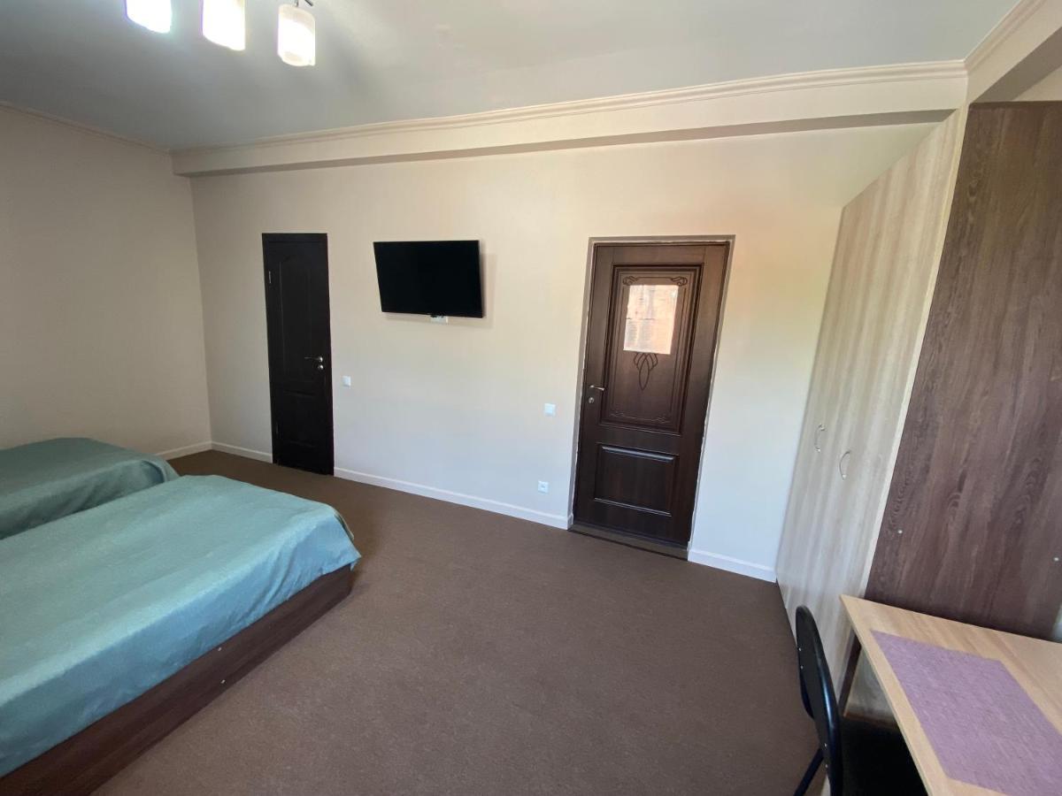 Ulpan Mini Hotel Astana Luaran gambar