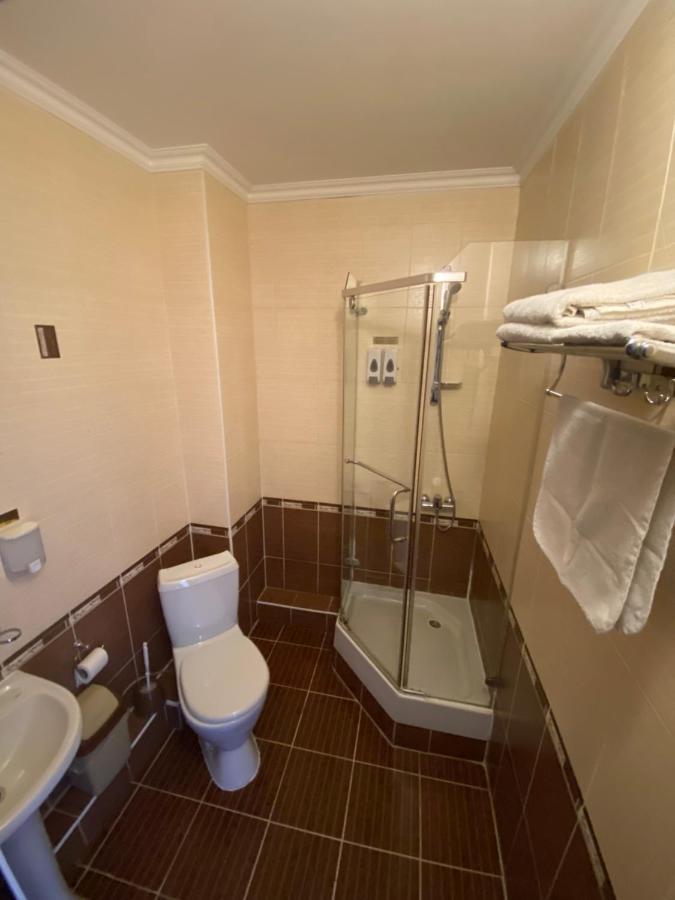 Ulpan Mini Hotel Astana Luaran gambar