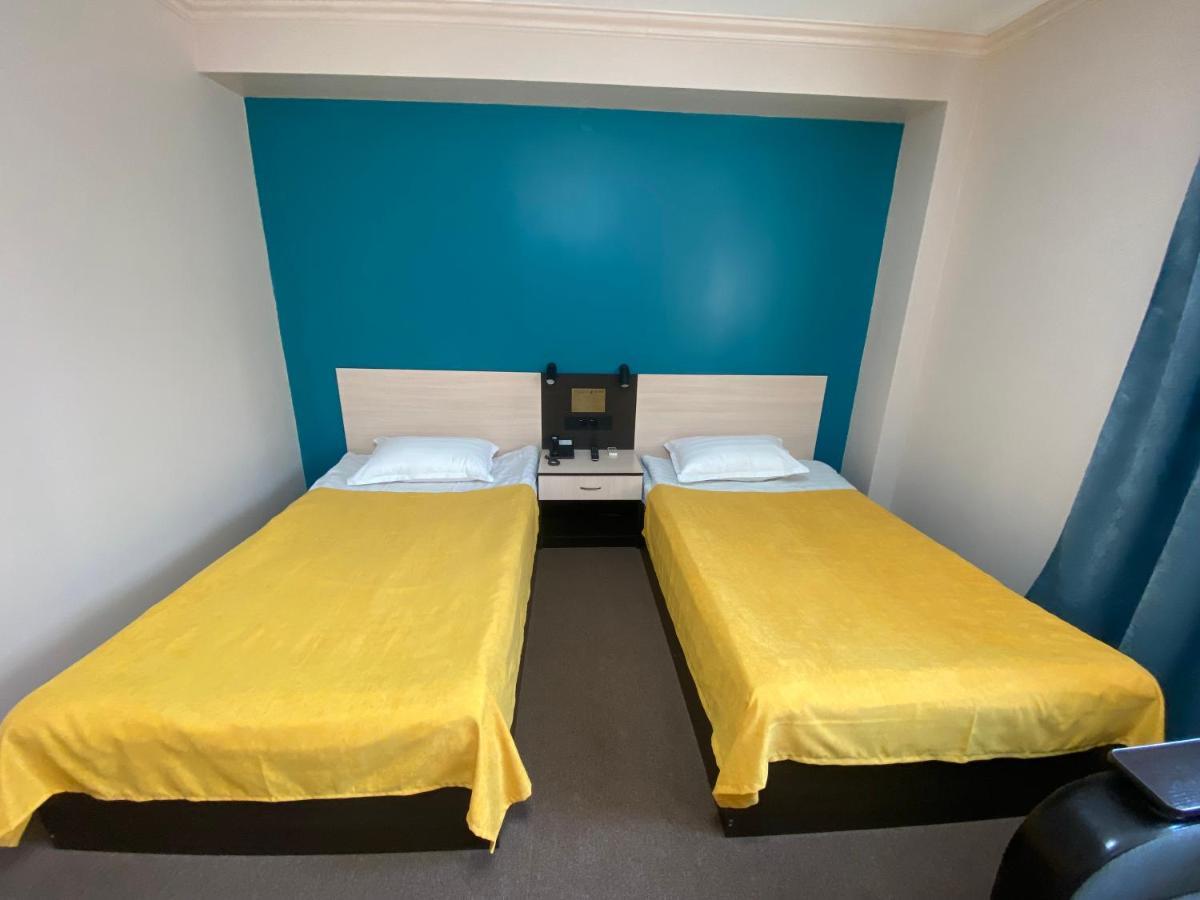Ulpan Mini Hotel Astana Luaran gambar