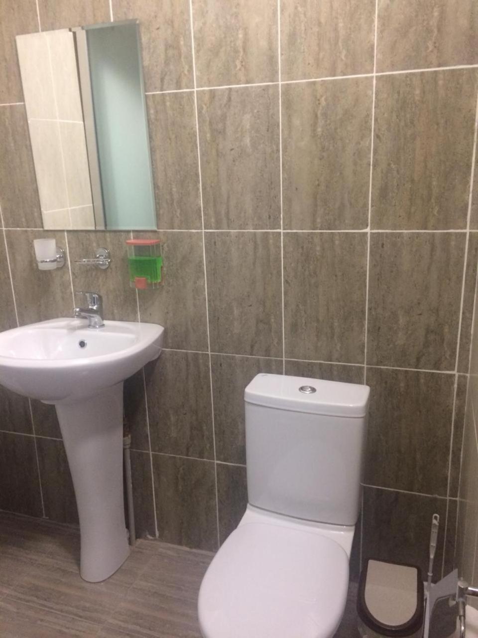 Ulpan Mini Hotel Astana Luaran gambar