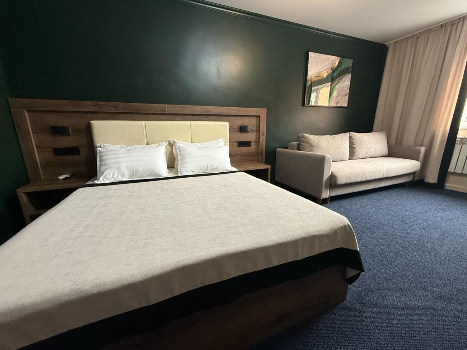Ulpan Mini Hotel Astana Luaran gambar