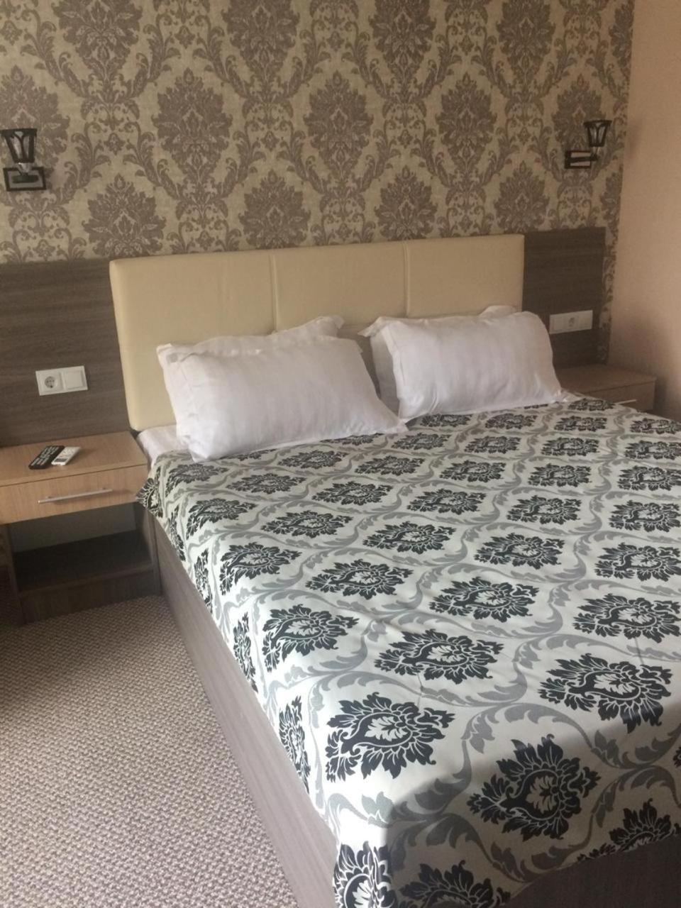 Ulpan Mini Hotel Astana Luaran gambar