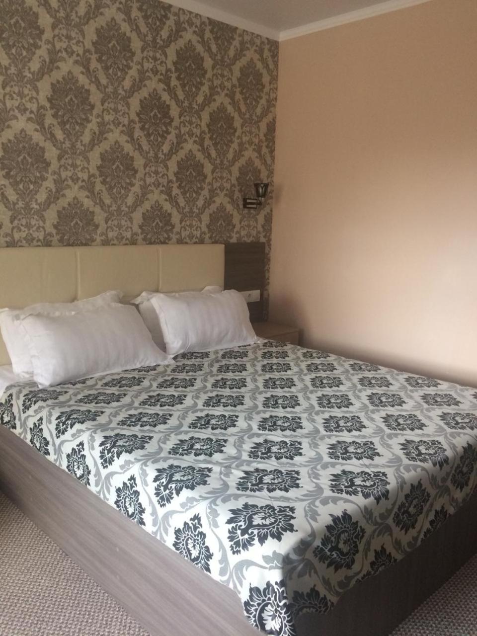 Ulpan Mini Hotel Astana Luaran gambar